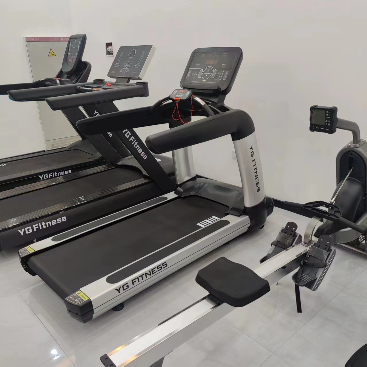 Gym Use Electric Treadmill 3 H - огляд і ціна Running Gear Gym