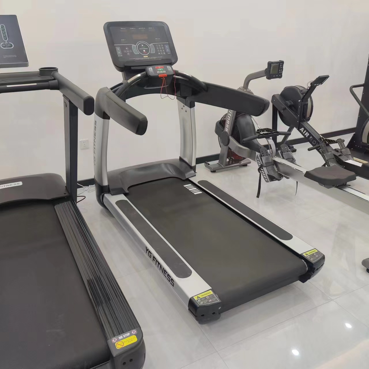 Gym Use Electric Treadmill 3 H - огляд і ціна Running Gear Gym